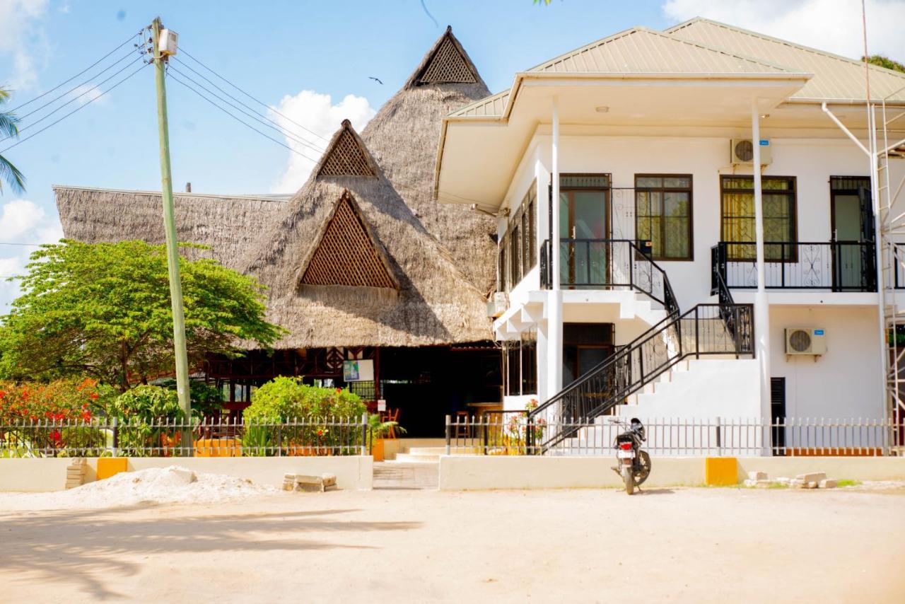 Flamingo Hotel Kinyerezi Dar es Salaam Esterno foto