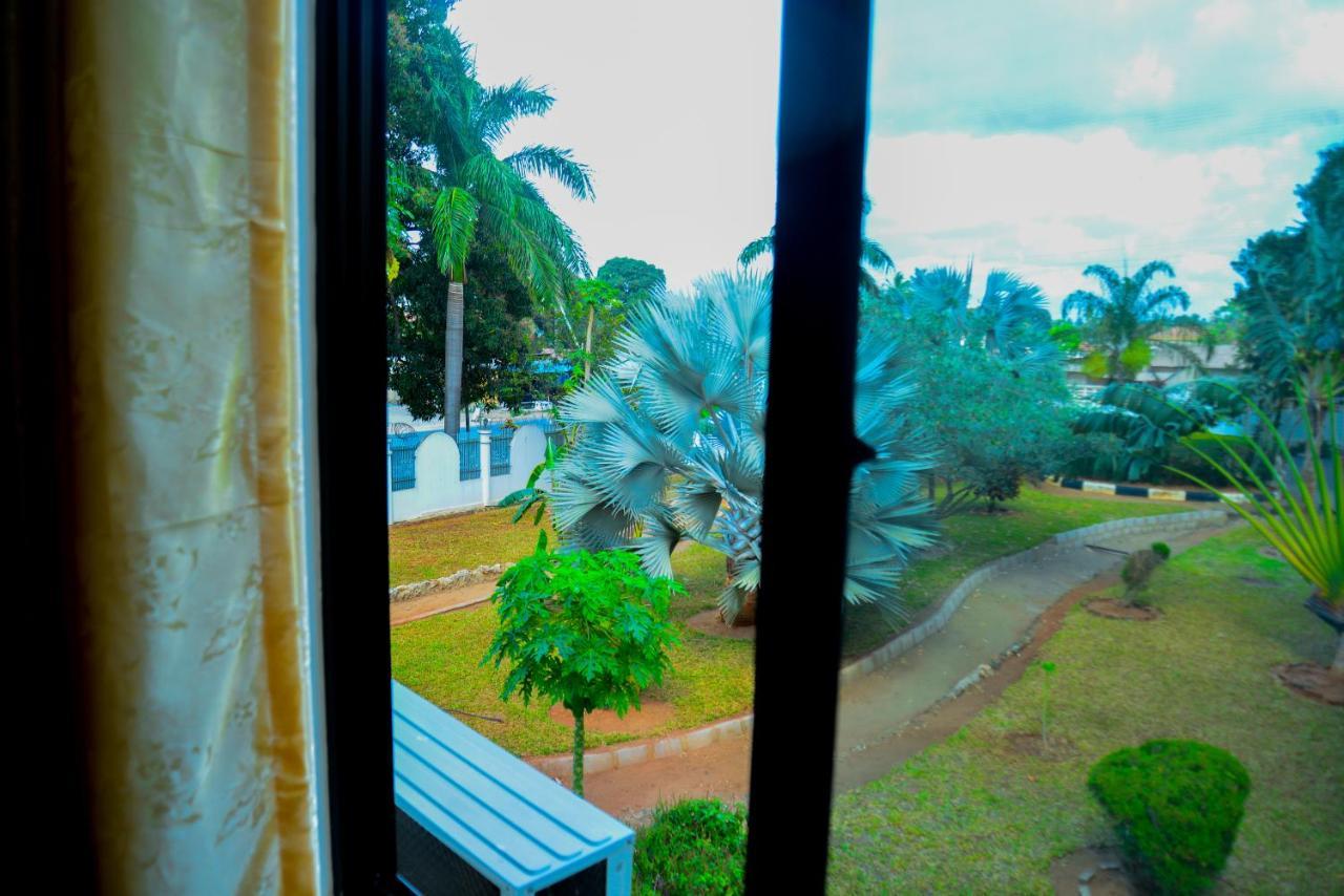 Flamingo Hotel Kinyerezi Dar es Salaam Esterno foto